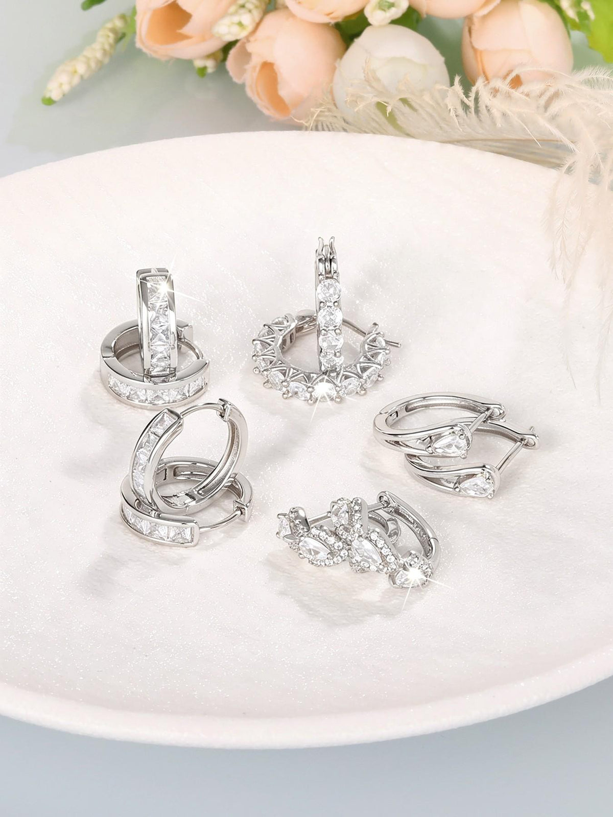 Women's Elegant Butterfly & Heart Design Hoop Earrings, Exquisite Hoop Earrings, Trendy All-match Jewelry As Gift for Daily & Party Decor