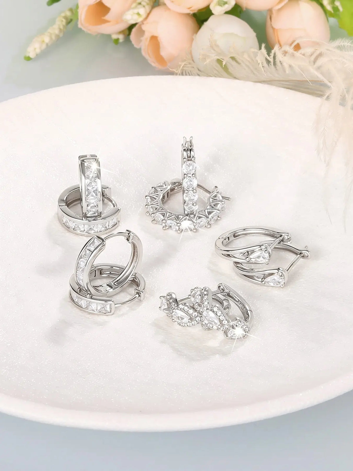 Women's Elegant Butterfly & Heart Design Hoop Earrings, Exquisite Hoop Earrings, Trendy All-match Jewelry As Gift for Daily & Party Decor