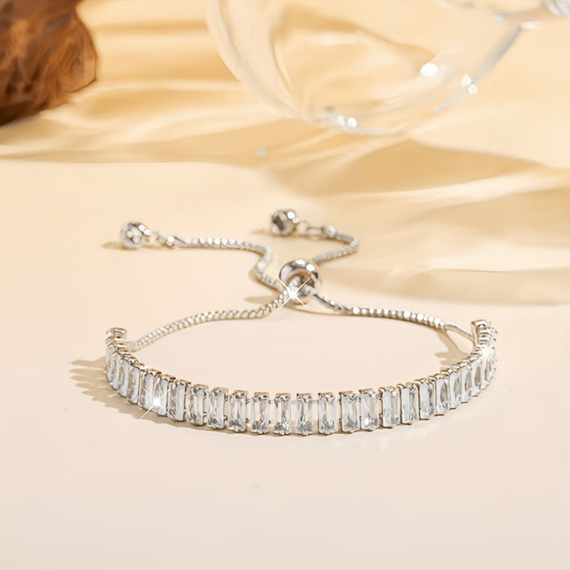 A Stylish And Minimalist Women'S Spring And Summer Tennis Bracelet Featuring a Pull-Out Design, Adorned with Sparkling Inlaid Cubic Zirconia. This Elegant Accessory Is Perfect for Everyday Wear, Valentine'S Day, Weddings, Christmas