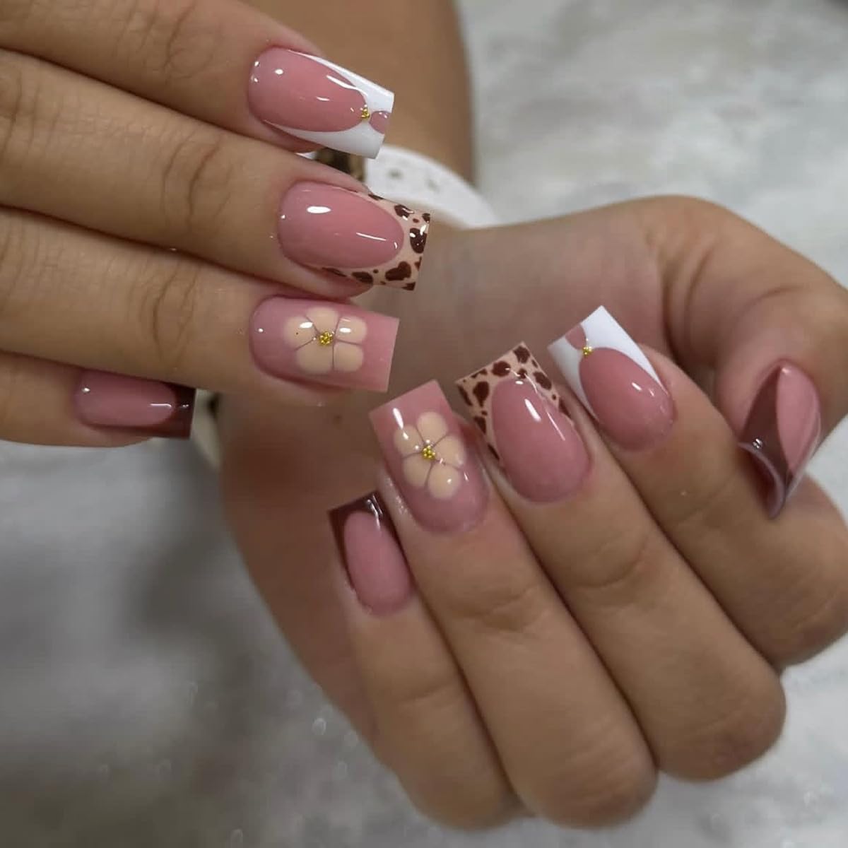 24Pcs Square Press on Nails Medium Length Fake Nails with Rhinestone Designs Bow Pink French Tip False Nails Cute Full Cover Reusable Stick on Nails for Women Girls Manicure Kit