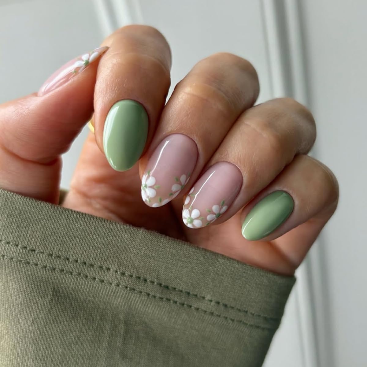 Press on Nails - Short Almond, Cute Polka Dot