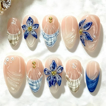 24Pcs Fall Press on Nails Short Square Fake Nails with Plaid Design Matte Khaki Artificial Nails Reusable Acrylic Nail Full Cover for Women and Girls Nail Decorations