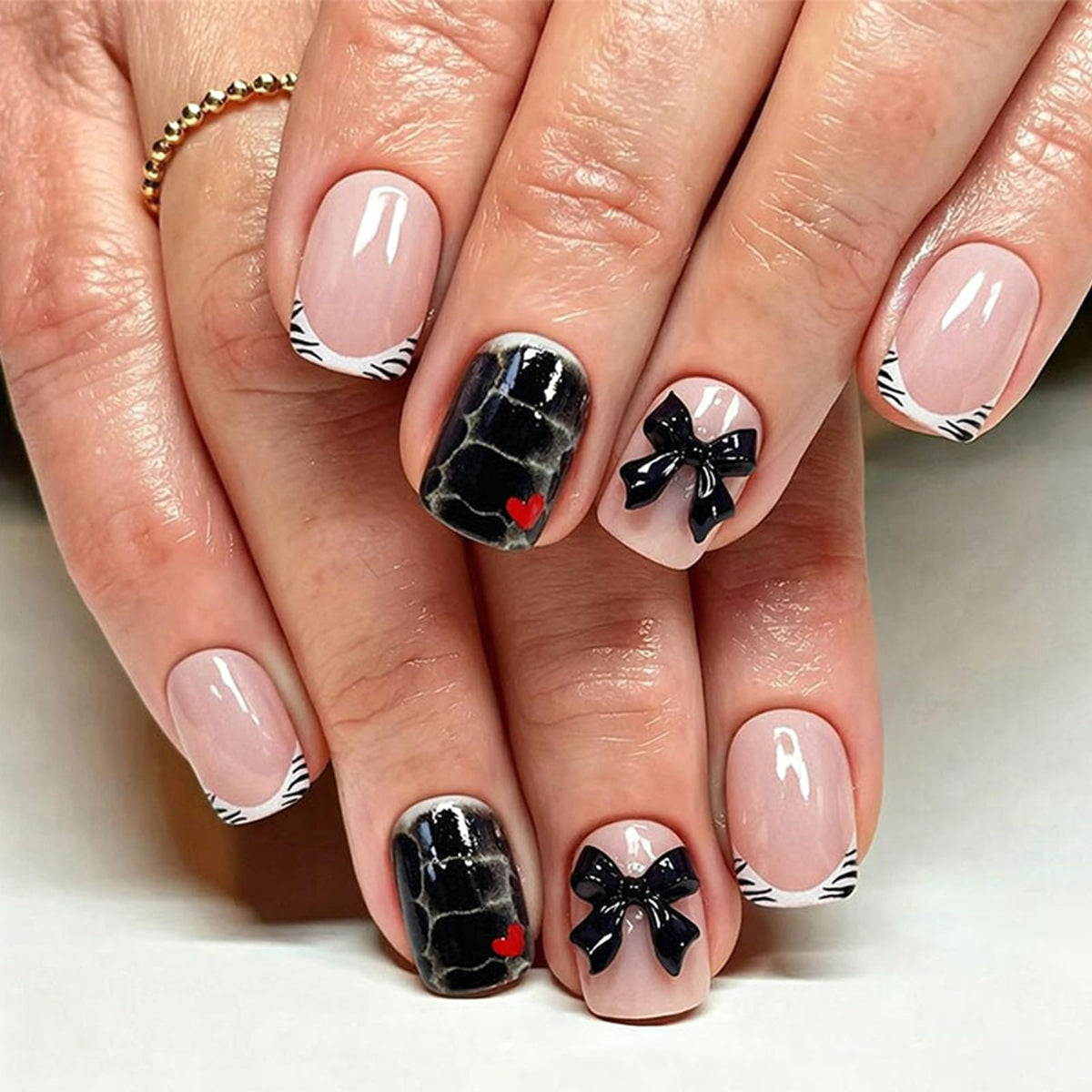Leopard Press on Nails Medium Square Glossy Black Fake Nails