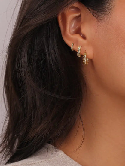 CAROVO 14K Gold-Plated Brass Huggie Hoop Earrings Set with Rhinestone Cubic Zirconia - Thick, Chunky Small Hoops, Female Daily Wear Fashion Jewelry, Gifts for Women