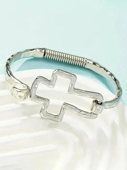 Women's Exquisite Cross Motif Charms Bracelet - Casual Trendy Jewelry, Gifts for Women, Daily & Party Accessories, Birthday Gift-Ready Bangles