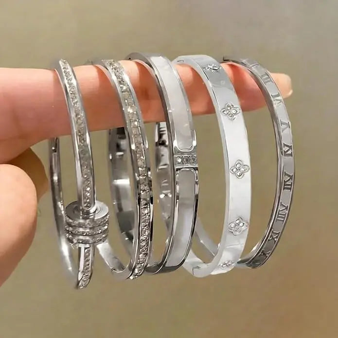 5PCS Waterproof Titanium Steel Bracelet Set for Women, Rhinestone Stackable Bracelets, Minimalist Gold Silver Wrist Jewelry, Elegant Fashion Bracelets for Everyday Wear, Gift for Women