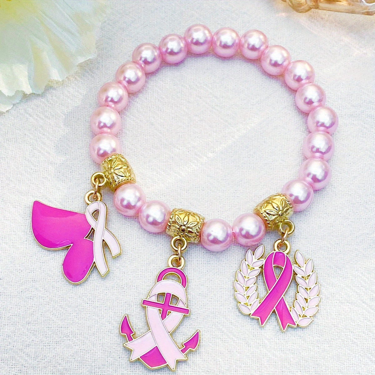 An Exquisite and Elegant Niche Light Luxury Pink Beaded Bracelet for Women, Suitable for Daily Versatile Wear, Designed to Support Breast Cancer Awareness