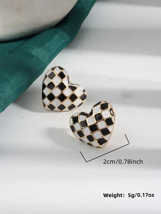 Checkerboard Heart Shaped Stud Earrings, Fashionable Enamel Earring for Women, Trendy All-match & Exquisite Jewelry for Birthday Gift, Ear Studs, Fashionable Jewelry Accessories