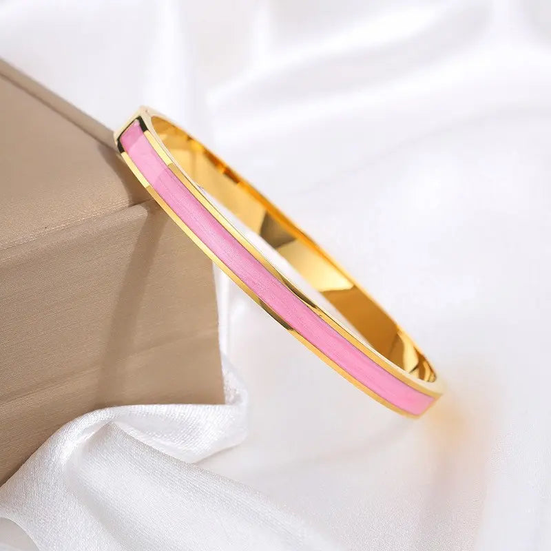 5PCS Elegant Fashion Bangle Bracelet Set Stackable Gold Bangle Bracelet Set for Women - Fashionable Eternal Lightweight Bangle with Pink Friendship & Love Heart Bracelet Jewelry Gift for Her for Parties, Gatherings and Birthday Gifts