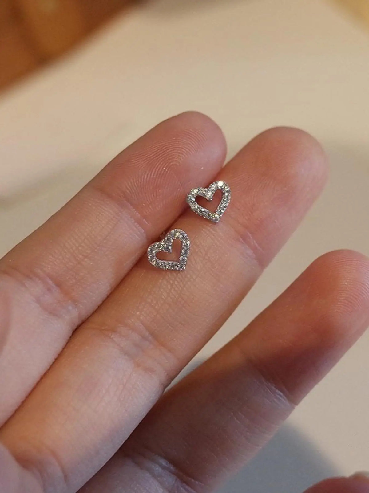 Heart Shaped Hypoallergenic Stud Earrings, Ear Studs, Cute Stainless Steel Cartilage Earrings for Women and Girls, Fashion Jewelry for Party Daily Wear, Ideal Birthday Gift