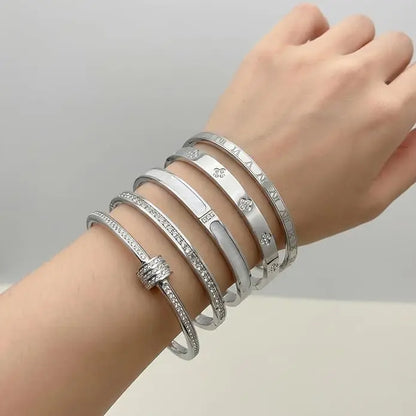 5PCS Waterproof Titanium Steel Bracelet Set for Women, Rhinestone Stackable Bracelets, Minimalist Gold Silver Wrist Jewelry, Elegant Fashion Bracelets for Everyday Wear, Gift for Women