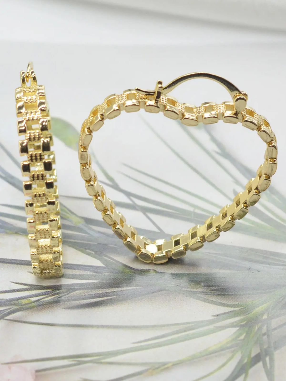 Heart Shaped Earrings for Women, Dainty Fashion Jewelry, Simple Elegant Daily Wear Earrings, Perfect Gift for Valentine's Day & Mother's Day, Elegant Minimalist Earrings, Fashionable Jewelry Accessories, Link Earrings