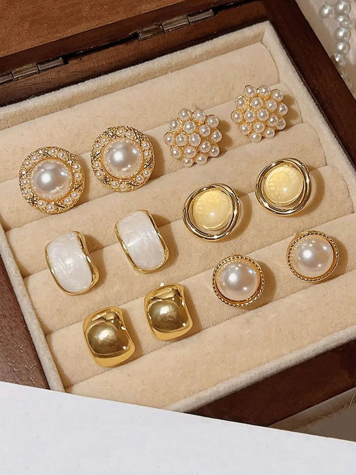 6 Pairs Vintage Stud Earrings Set, Imitation Pearl and Geometric Studs, Oil Drop Earrings, Elegant Luxury Earrings for Parties and Daily Wear